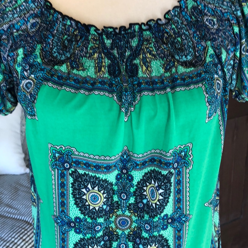 Isabella Rodriguez top - Picture 5 of 11